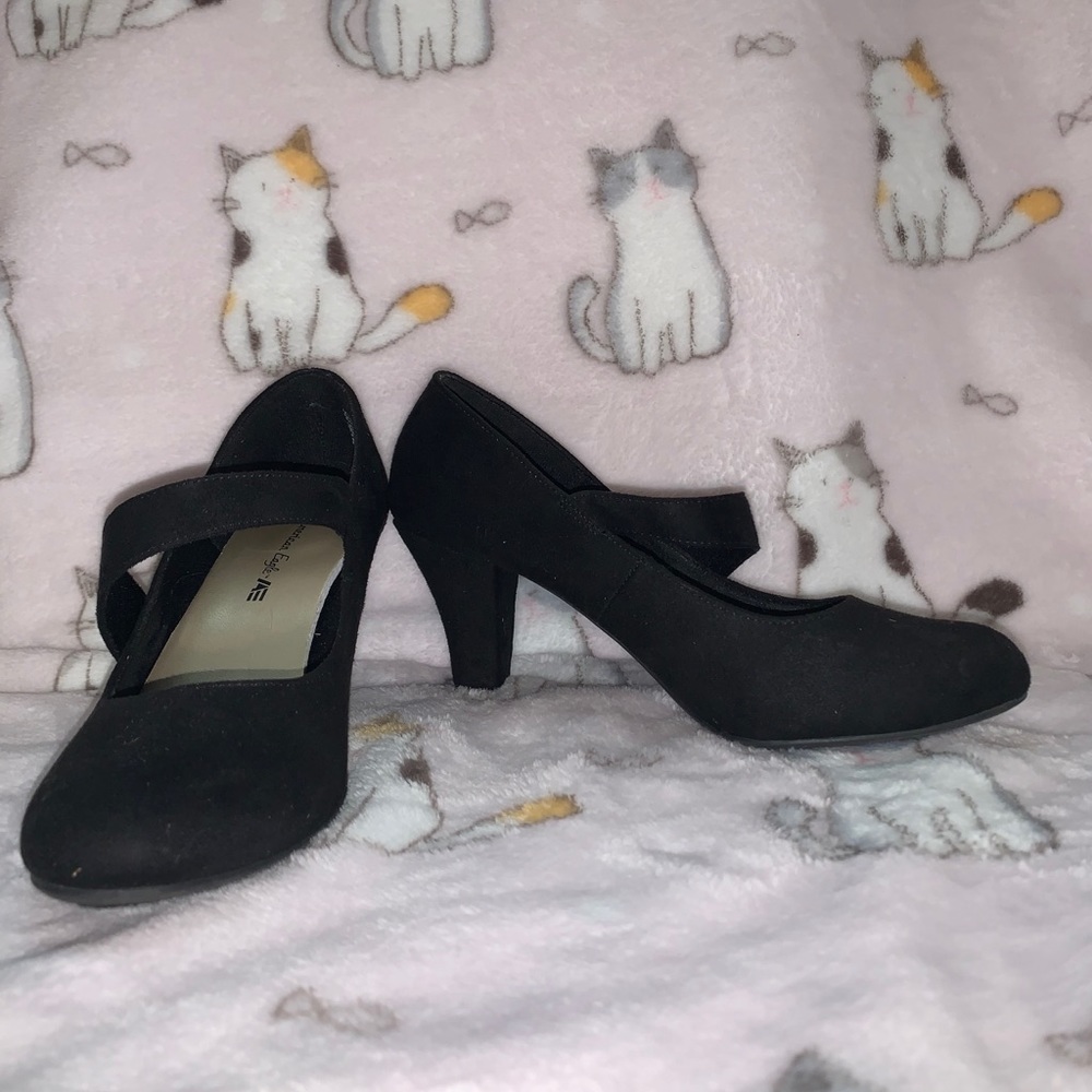 Black Mary Jane heels.